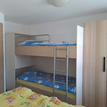 アパート Modern With Terrace Near Slope - One Bedroom With Terrace クランスカゴーラ