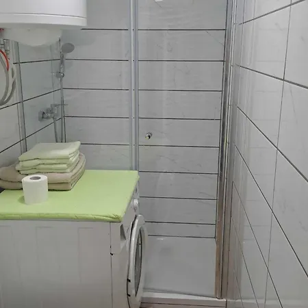 アパート Modern With Terrace Near Slope - One Bedroom With Terrace クランスカゴーラ